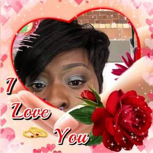 Meet your Posher, Desiree